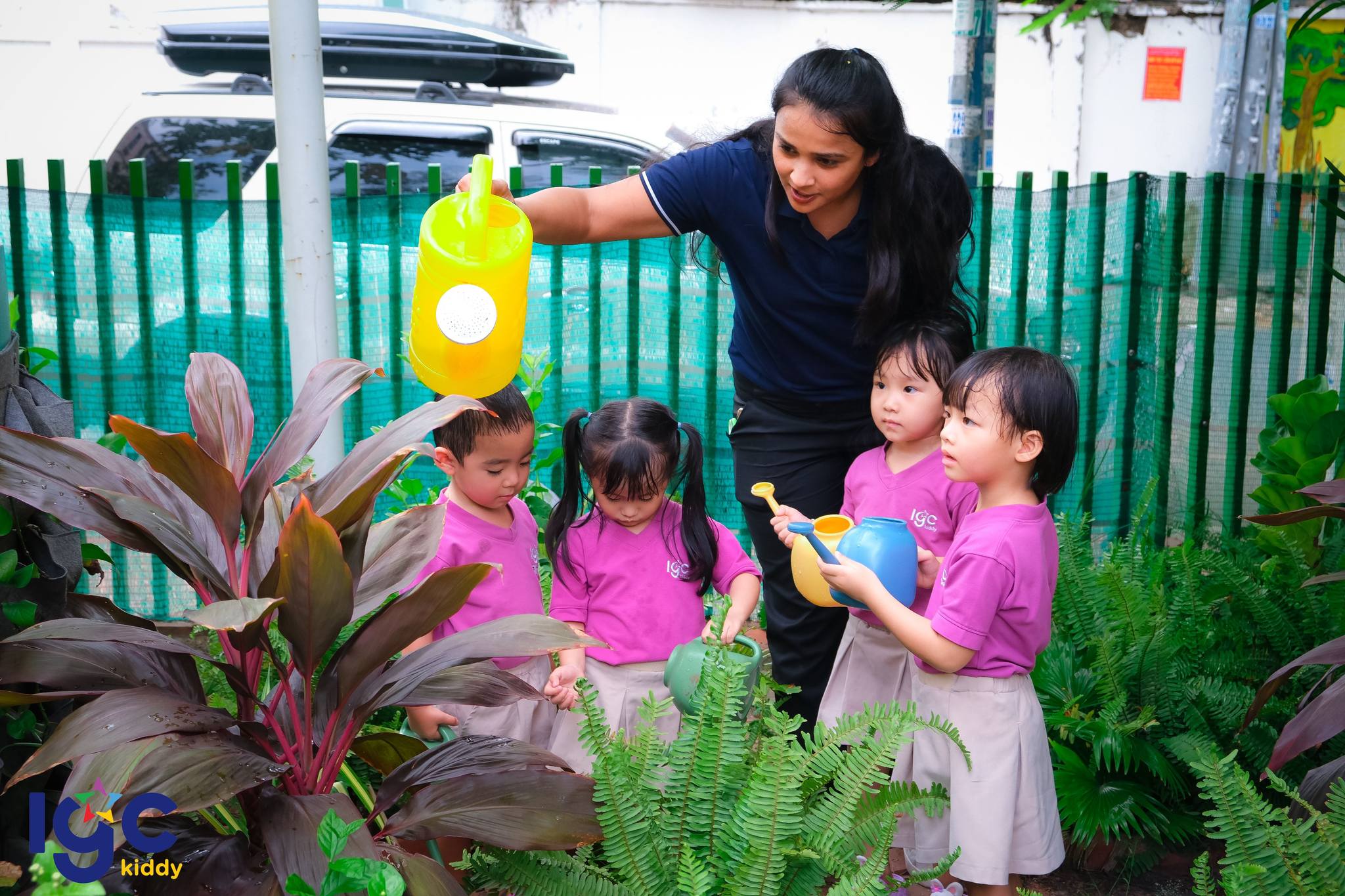 [IGC KIDDY CƠ SỞ QUẬN 3] CÙNG CÁC BẠN NHỎ CHĂM SÓC KHU VƯỜN XANH TƯƠI