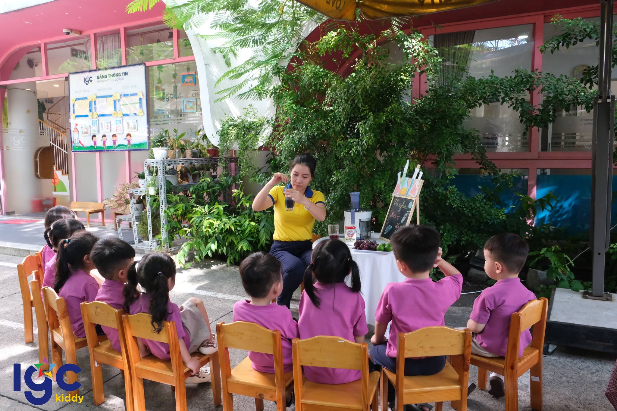 [IGC KIDDY CƠ SỞ QUẬN 3] CÙNG CÁC BẠN NHỎ LỚP MOLLY 2 KHÁM PHÁ KHOA HỌC ĐẦY SẮC MÀU