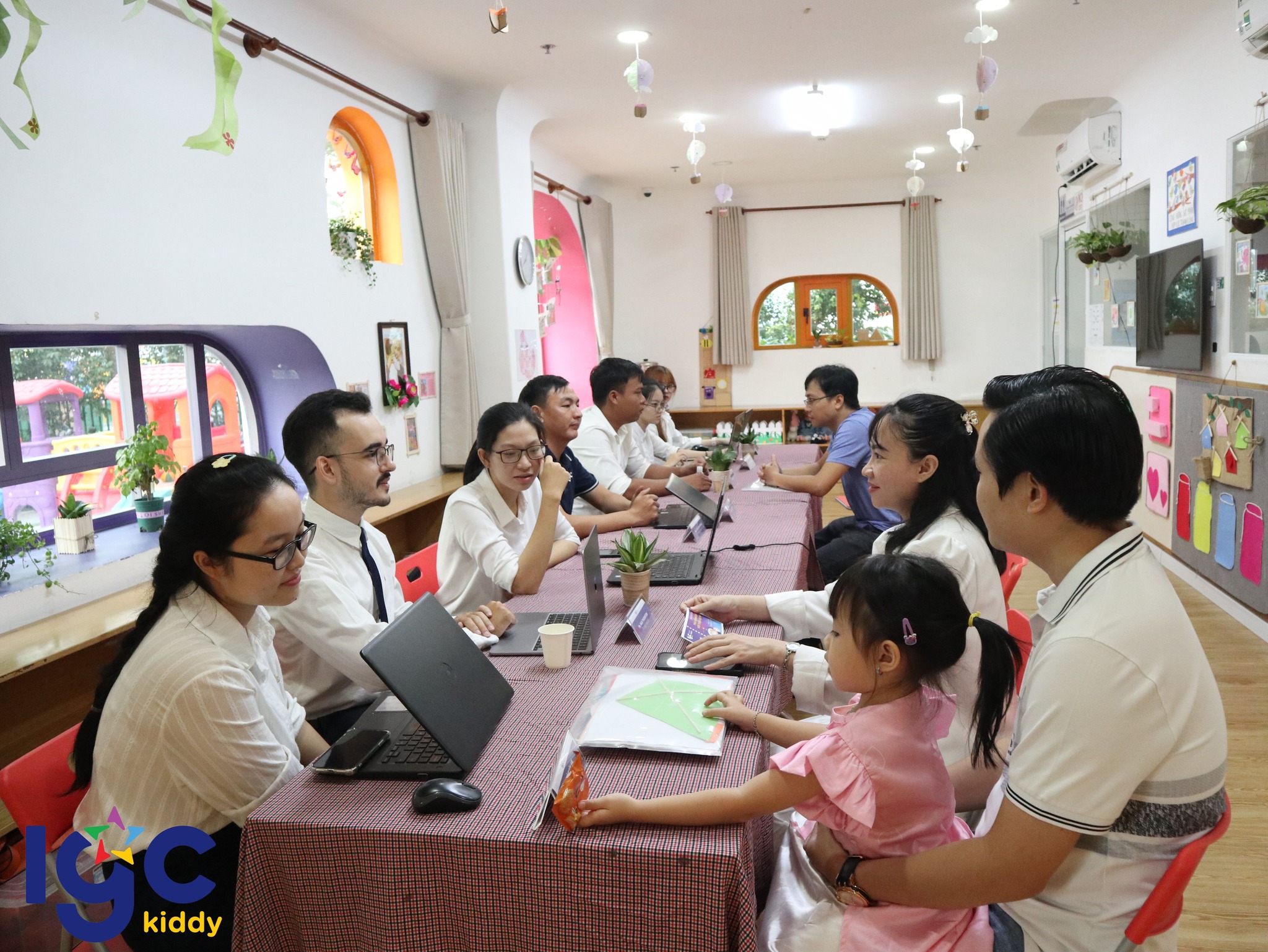 Đồng hành cùng phụ huynh trên hành trình khôn lớn của trẻ