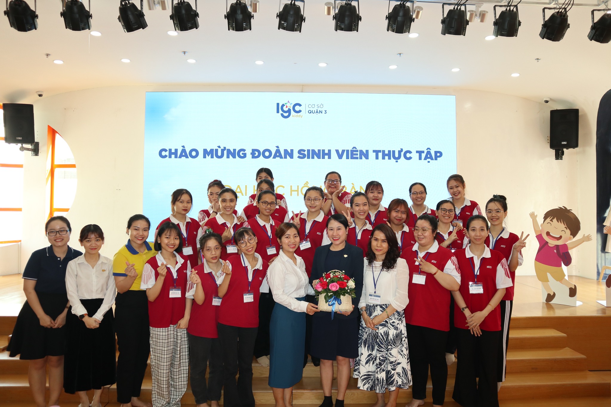CHÀO ĐÓN ĐOÀN SINH VIÊN THỰC TẬP TRƯỜNG ĐẠI HỌC QUỐC TẾ HỒNG BÀNG