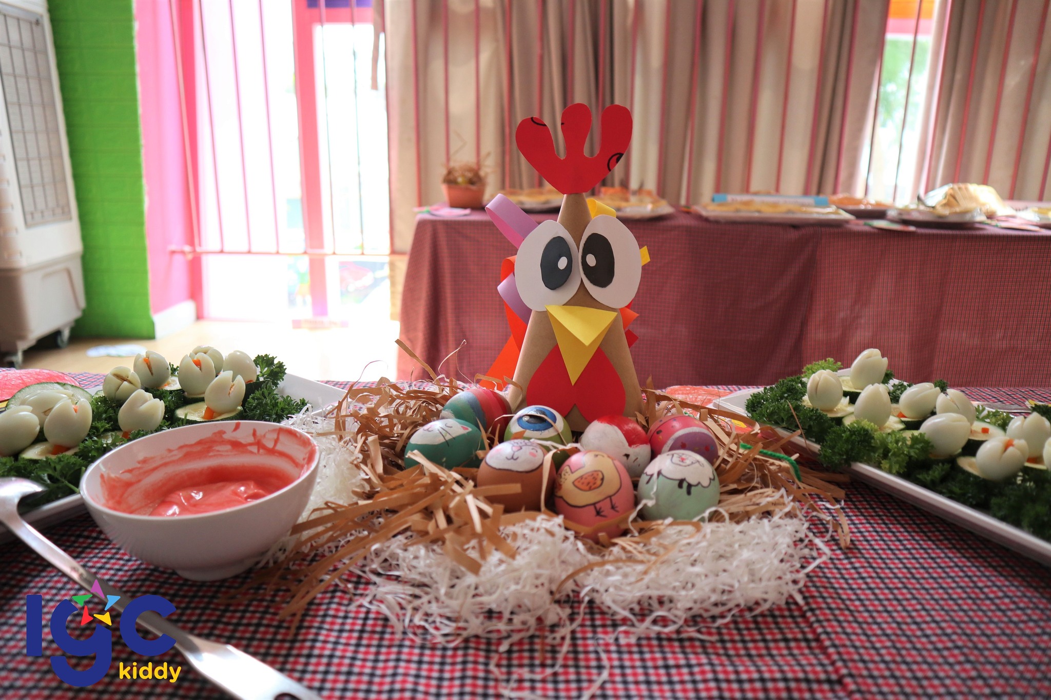 CÙNG CON THƯỞNG THỨC BUFFET TIỆC TRỨNG