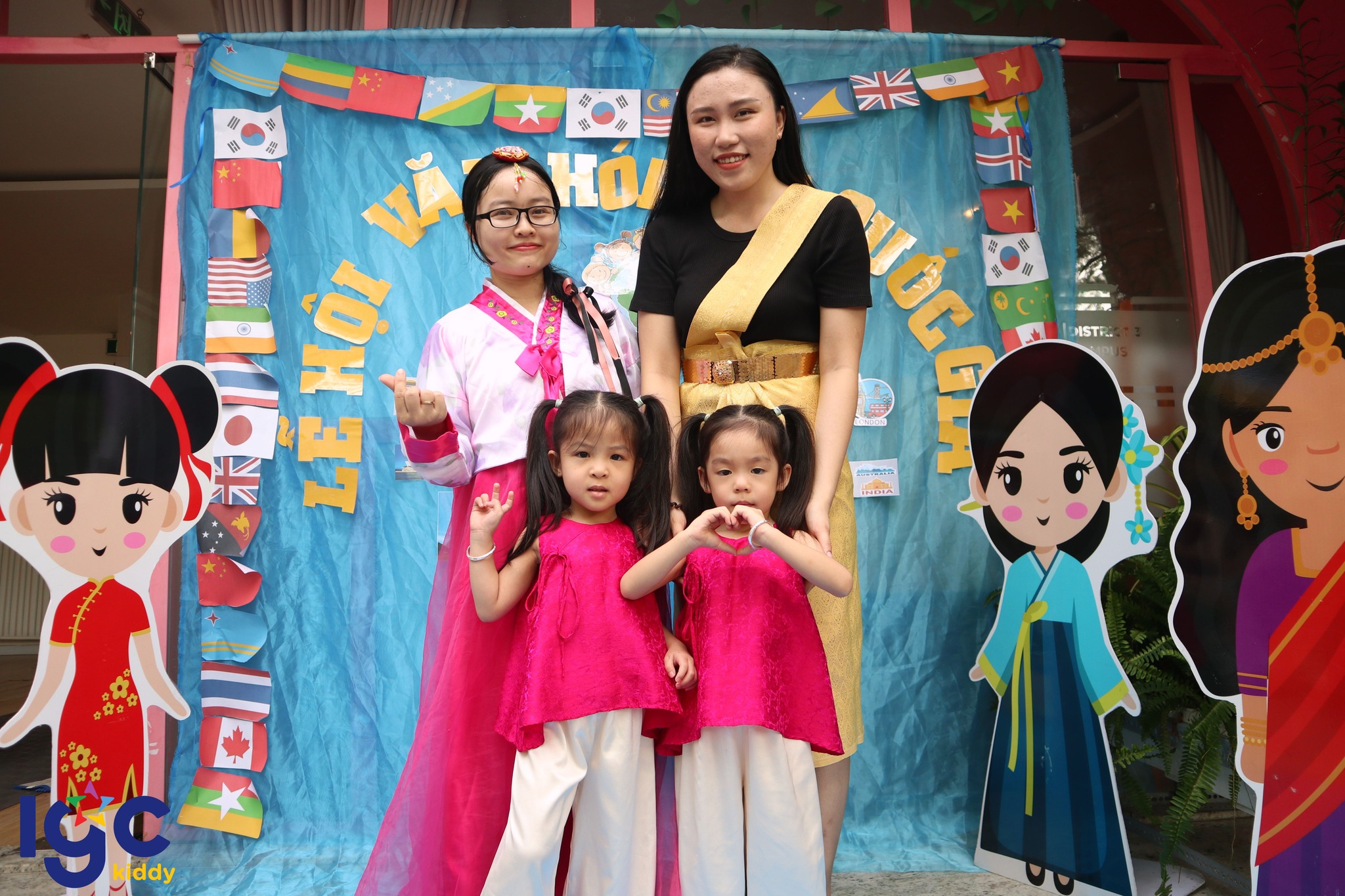 LỄ HỘI VĂN HÓA ĐA QUỐC GIA