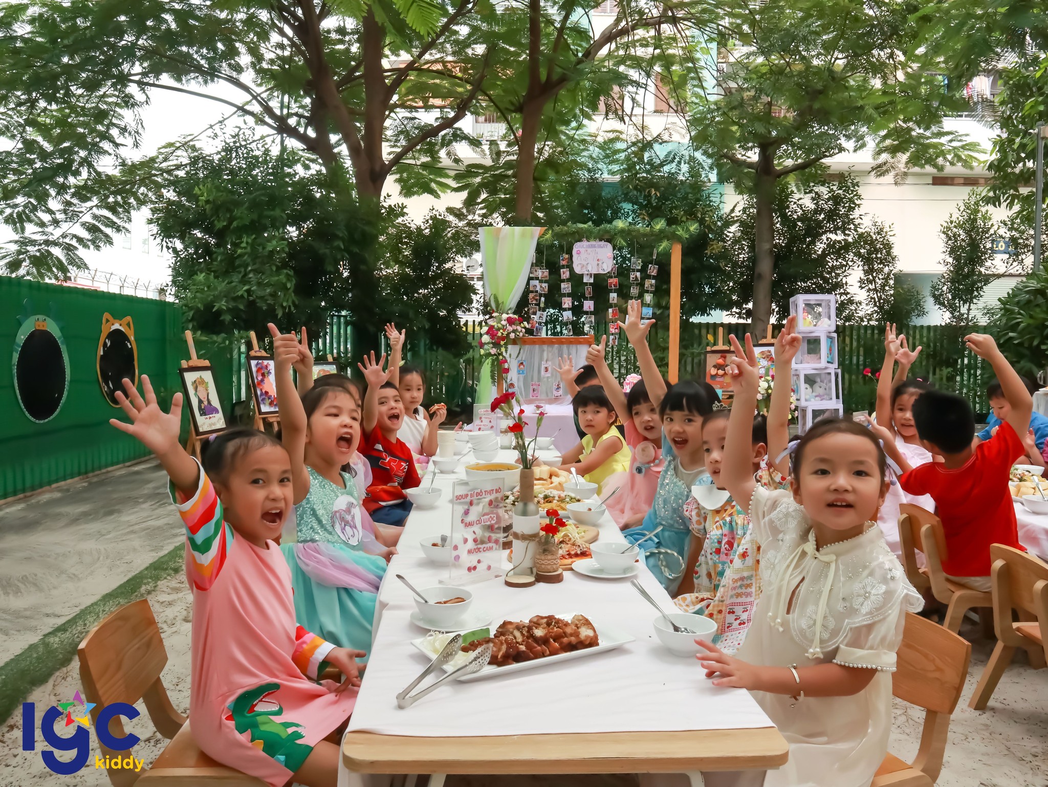 BỮA TIỆC BUFFET "SWEET LOVE" - KHI MÓN ĂN VÀ KHÔNG GIAN TRỞ NÊN NGỌT NGÀO